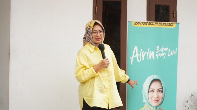 Airin saat bersilaturahmi di wilayah Sepatan Timur, Kabupaten Tangerang, Kamis (10/8/2023).