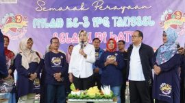 Airin Rachmi Diany saat menghadiri acara Milad Ke-3 Ikatan Pendidik Al-Quran (IPQ) Kota Tangerang Selatan, di Serpong Utara, Minggu (24-9-2023) 