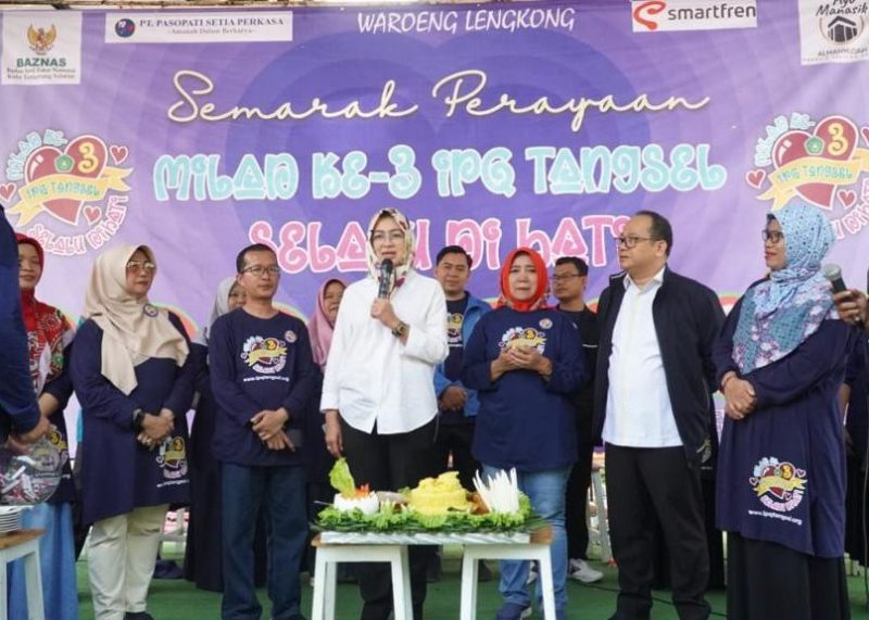 Airin Rachmi Diany saat menghadiri acara Milad Ke-3 Ikatan Pendidik Al-Quran (IPQ) Kota Tangerang Selatan, di Serpong Utara, Minggu (24-9-2023) 