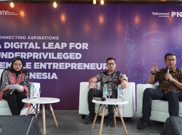 Perkuat Implementasi ESG, Telkomsel Bersama PNM Dukung Pemberdayaan Perempuan Prasejahtera