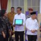 Jokowi dan Menteri Kabinet Indonesia Maju Sampaikan SPT Pajak di Istana Negara
