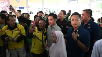 Wapres Gibran Makan Siang Bersama 280 Pengemudi Ojol di Batam