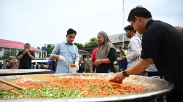 Jelang Hari Ikan Nasional, Wapres Bagikan Menu Olahan Udang Hasil Budidaya Lokal untuk Warga Slipi