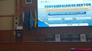 Tindak Lanjut KMA 1543/2025, Rektor UIN Jakarta Serahkan SK Pegawai Pendidikan