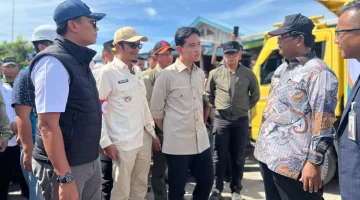 Tinjau Dampak Banjir dan Longsor, Wapres Sebut Pemerintah Pusat Siap Percepat Pemulihan dan Pembangunan Infrastruktur Aceh Singkil